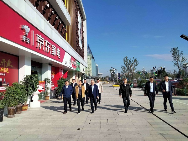 省beat365集团公司外部董事调研徽盐地产集团在建项目